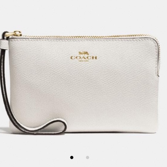 Coach Handbags - Coach Wristlet Chalk Corner Zip